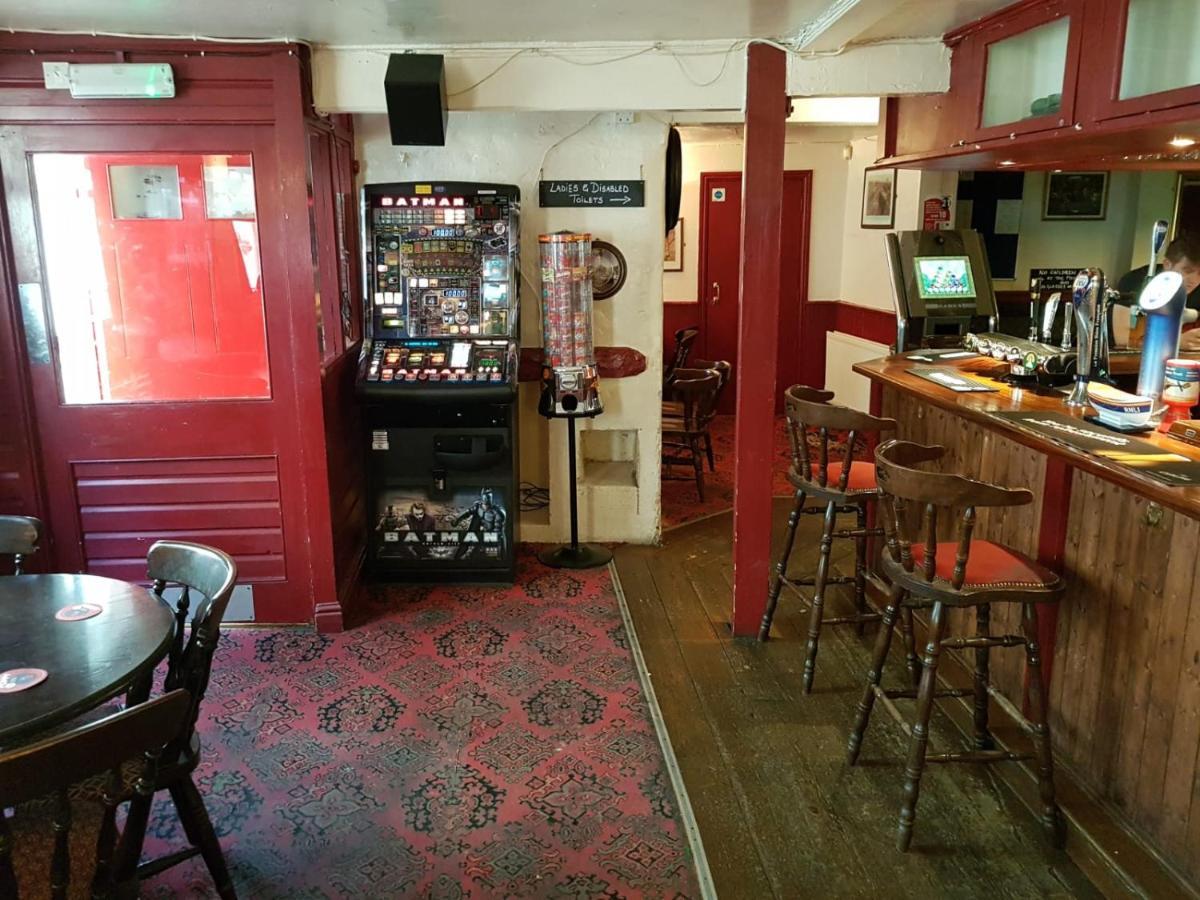 The Railway Inn Dawlish Bagian luar foto